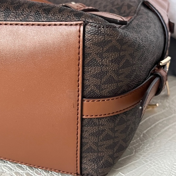 Michael Kors Signature Brown Backpack - Picture 4 of 11